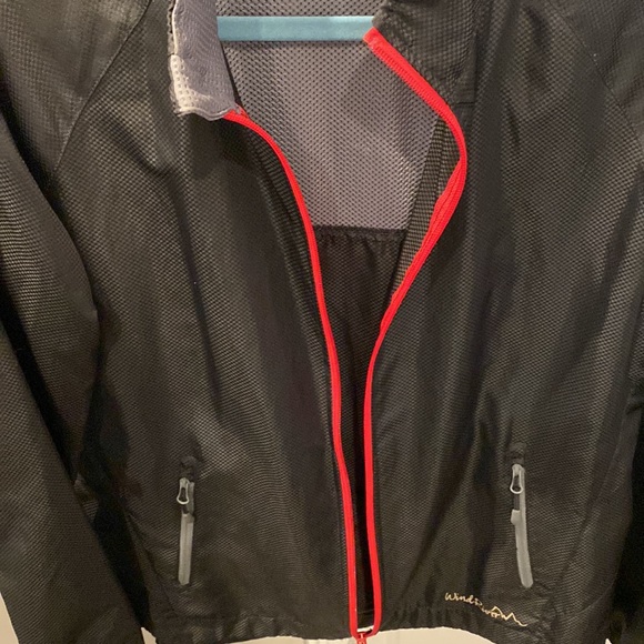 Wind river Wind Breaker Black Jacket with Pink Zipper Zippered Pocket on Back - Picture 4 of 4